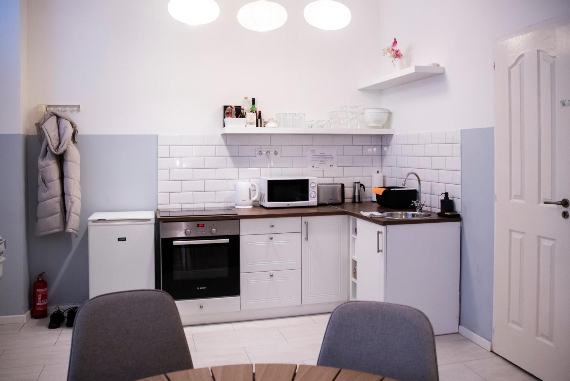 Klau33 In Party District Appartamento Budapest